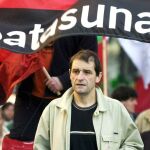 Fotografía de archivo tomada en Bilbao el 20 de abril del 2002 del parlamentario vasco por Batasuna José Antonio Urruticoechea, "Josu Ternera"