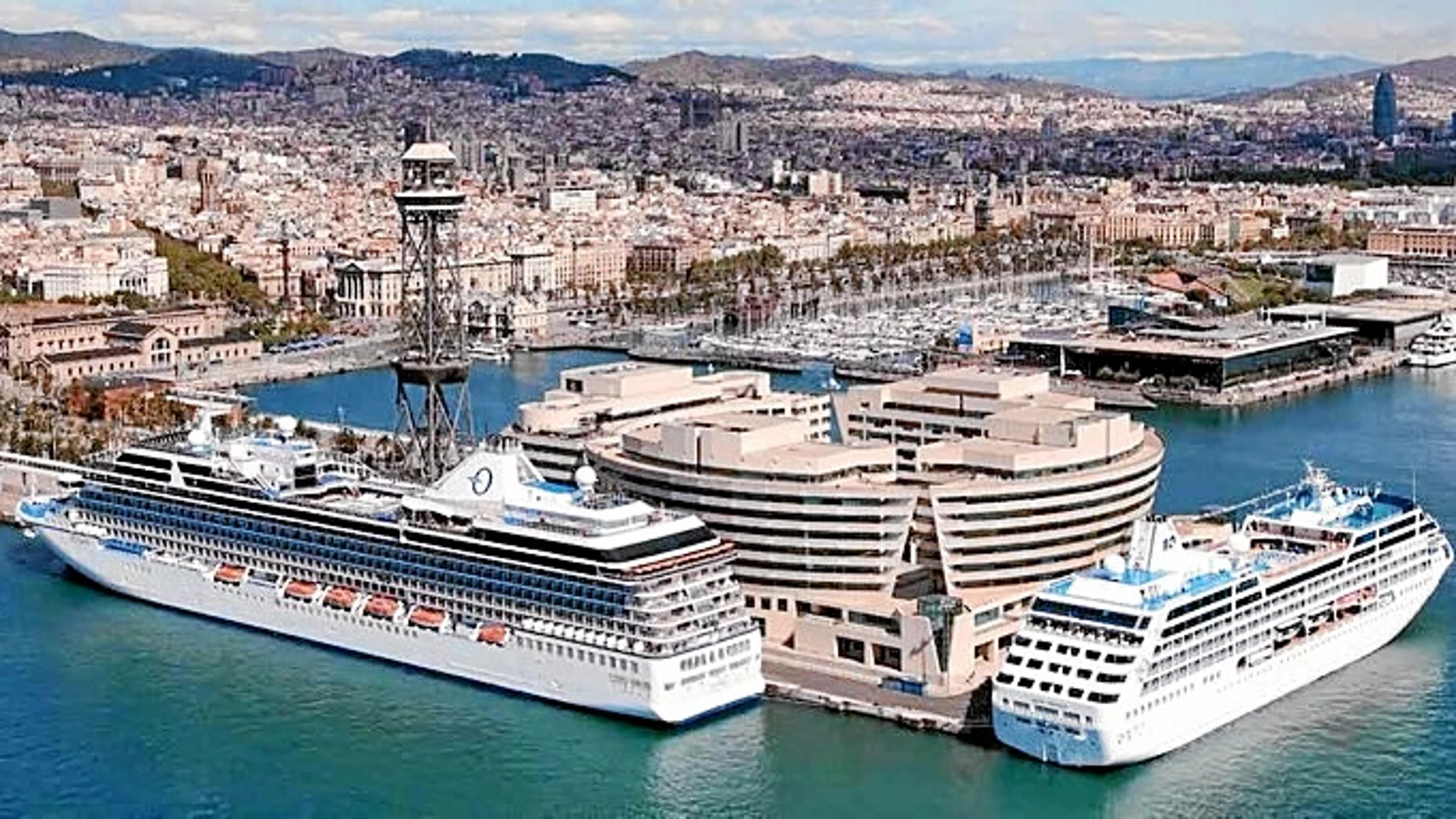 Cruceros en el Puerto de Barcelona