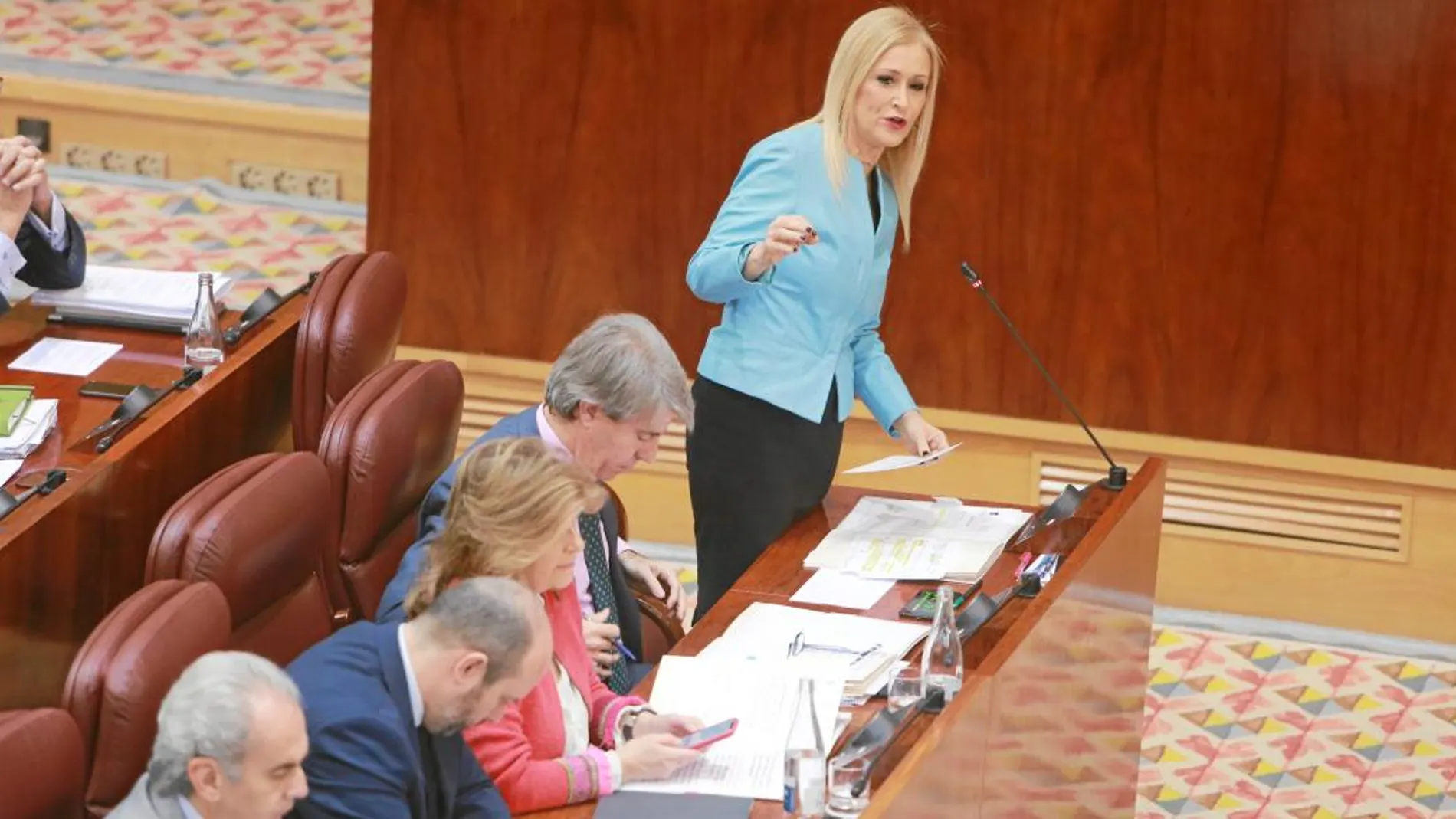 Cristina Cifuentes intervino ayer durante la sesión de control al Gobierno en la Asamblea de Vallecas