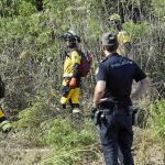 Entre 150 y 200 efectivos de emergencias buscan al menor en las zonas arrasadas