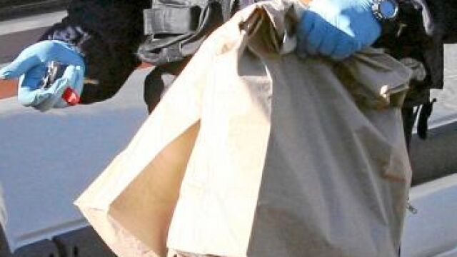 ETA tiene seis zulos con 2.000 kilos de explosivos y 160 armas en Francia