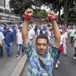 Varias personas participaron ayer en la manifestación denominada «toma de Caracas», convocada por la oposición