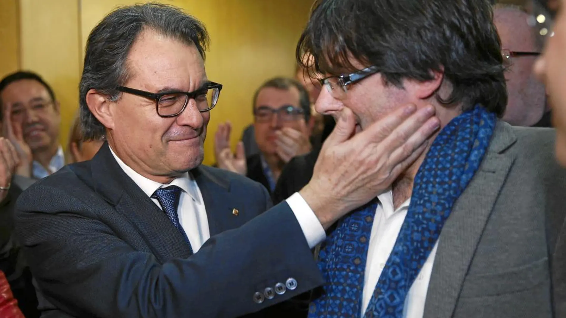 Imagen de Artur Mas y Carles Puigdemont, en enero de 2016