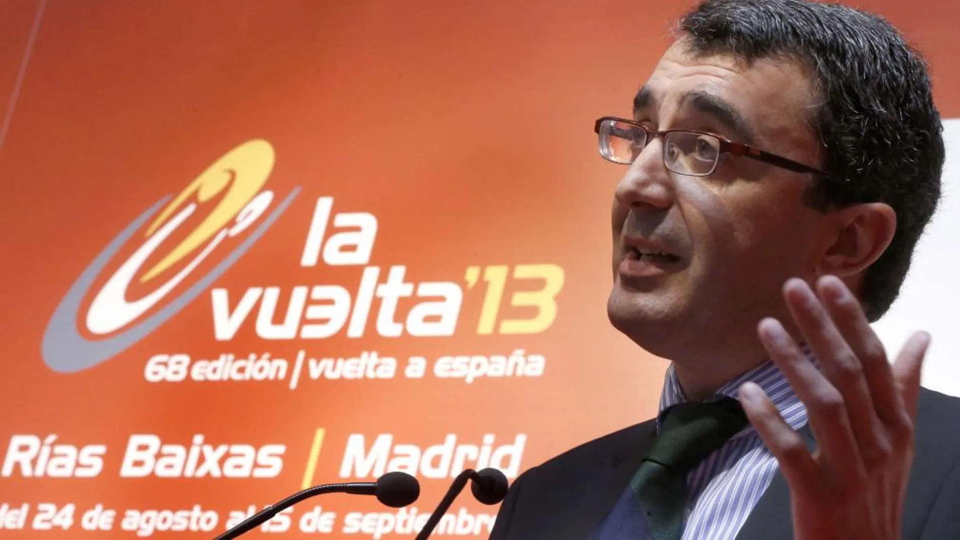 El director general de la Vuelta, Javier Guillén, durante la presentación del patrocinador.