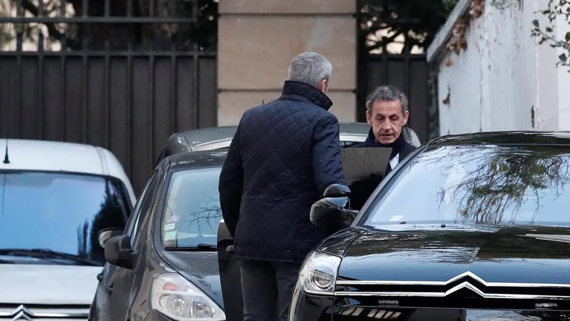 Sarkozy abandona su casa para ir a declarar