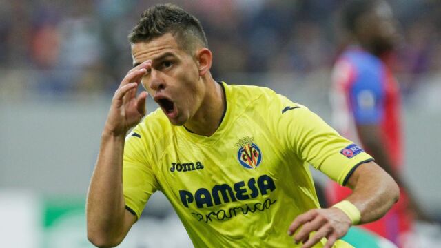 Rafael Borre, del Villarreal, celebra un gol ante el Steaua de Bucarest