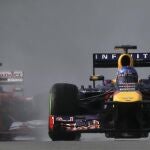 GP de Malasia: Alonso abandona tras un choque con Vettel