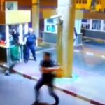 Un total de 187 inmigrantes lograron cruzar ayer a carrera la frontera del Tarajal.