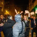  Insultan, zarandean y escupen a los populares vascos al plantar cara en un homenaje a la ex jefa de ETA