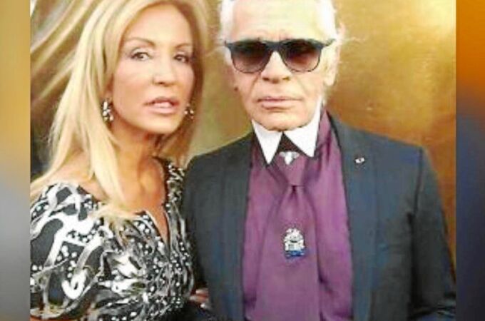 Carmen Lomana hace unos cuatro años con Karl Lagerfeld