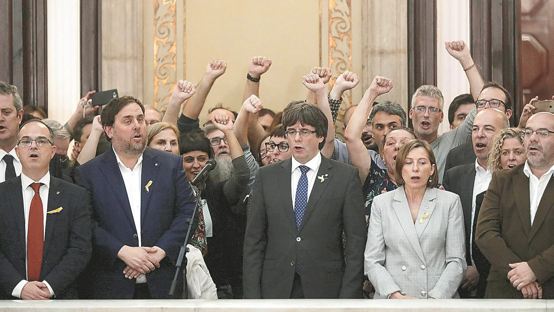En la imagen, la fallida declaración unilateral de independencia en el parlament catalán, el 27 de octubre de 2017.