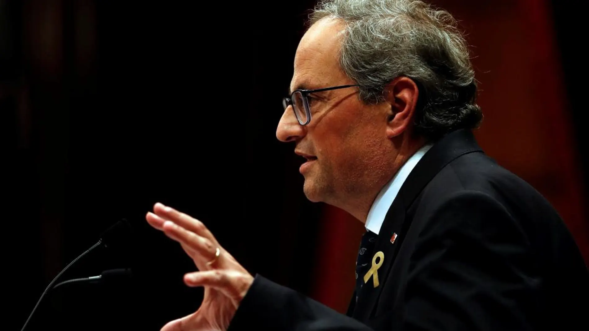 Quim Torra, durante su intervención en el pleno de Política General celebrado esta tarde en el Parlament de Cataluña. EFE/ Alberto Estévez