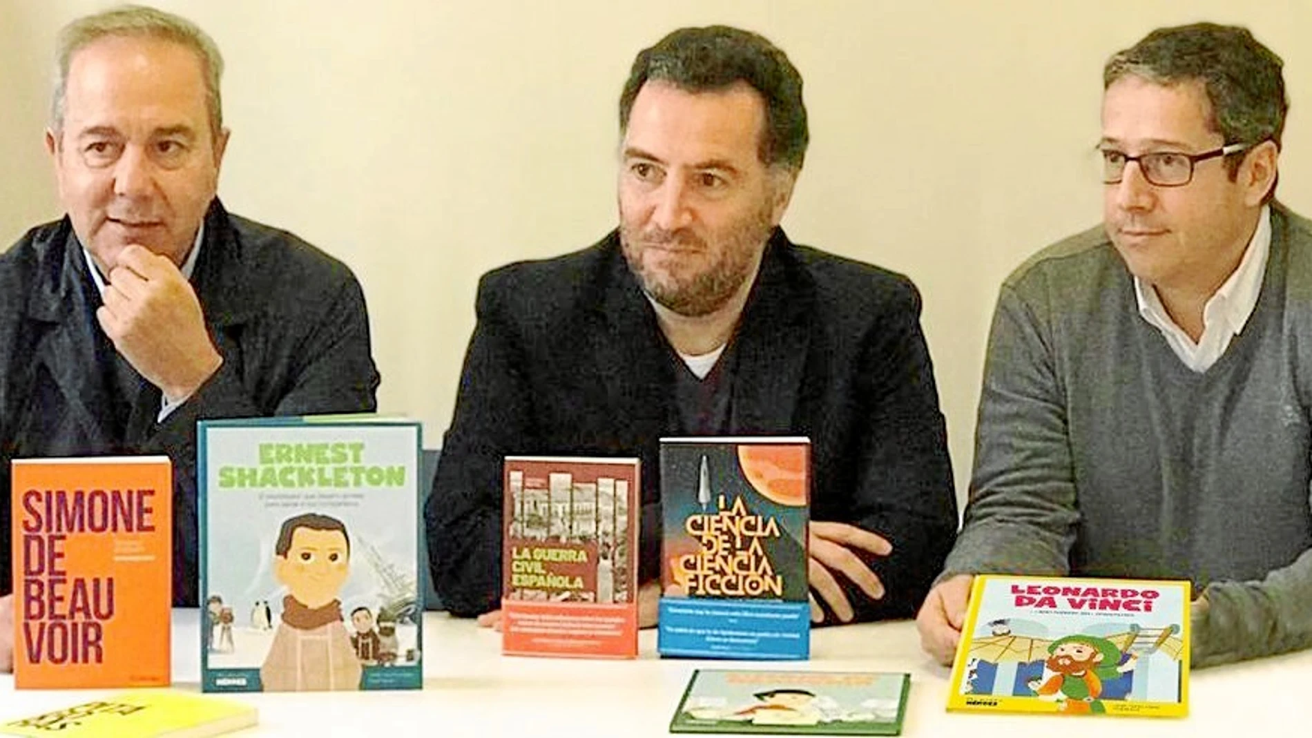 Oriol Castanys, Eduardo Acín e Ignacio Briones, ayer, durante la presentación de Shackleton Books