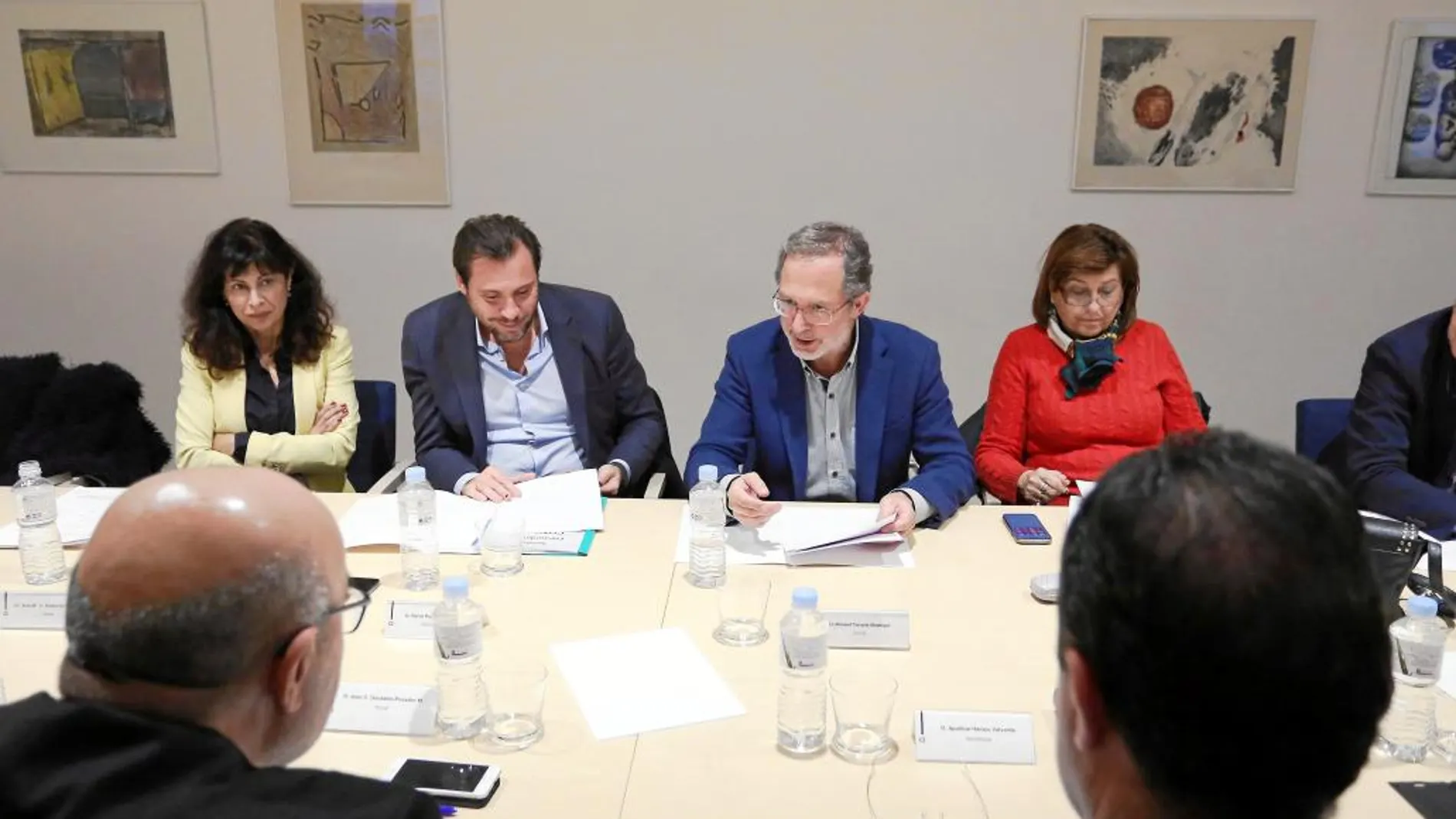 Ana Redondo, Óscar Puente y Manuel Saravia presiden la reunión del Patronato del Museo Patio Herreriano