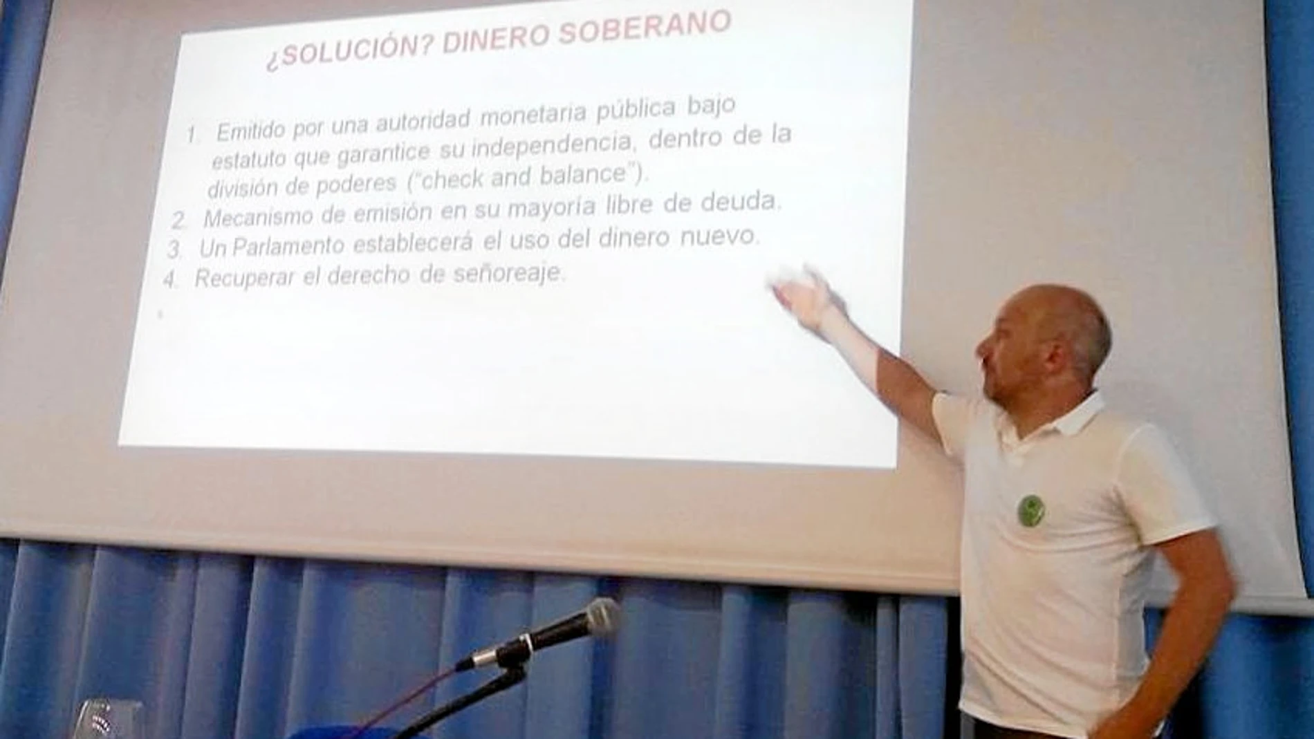 Un miembro de VaciaRivas-Espacio Progresista se encargó en junio de presentar el concepto de «dinero soberano»