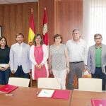 Foto de familia de la consejera de Agricultura, Milagros Marcos, con representantes de los GAL sorianos