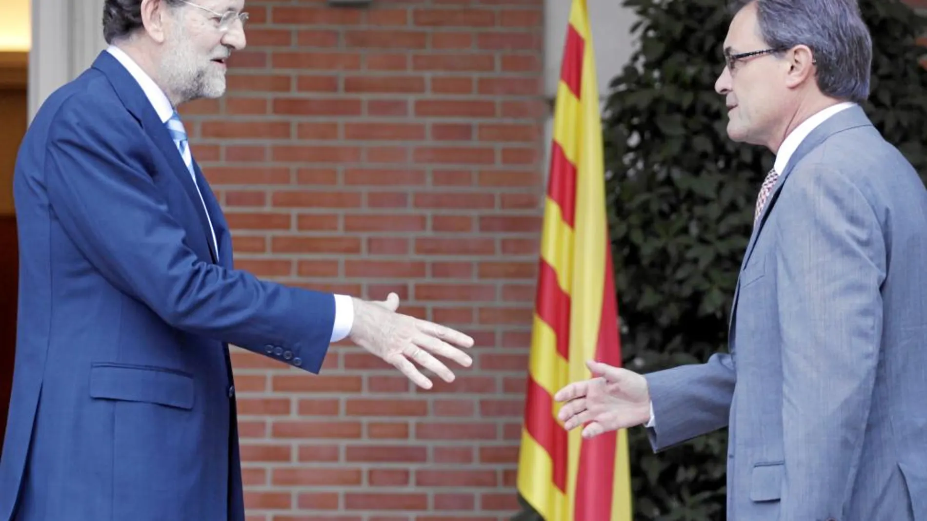 Historia de un desencuentro. Más salió muy contrariado de su cita con Rajoy en Moncloa en septiembre del pasado año, al irse de vacío en su reclamación de pacto fiscal para Cataluña
