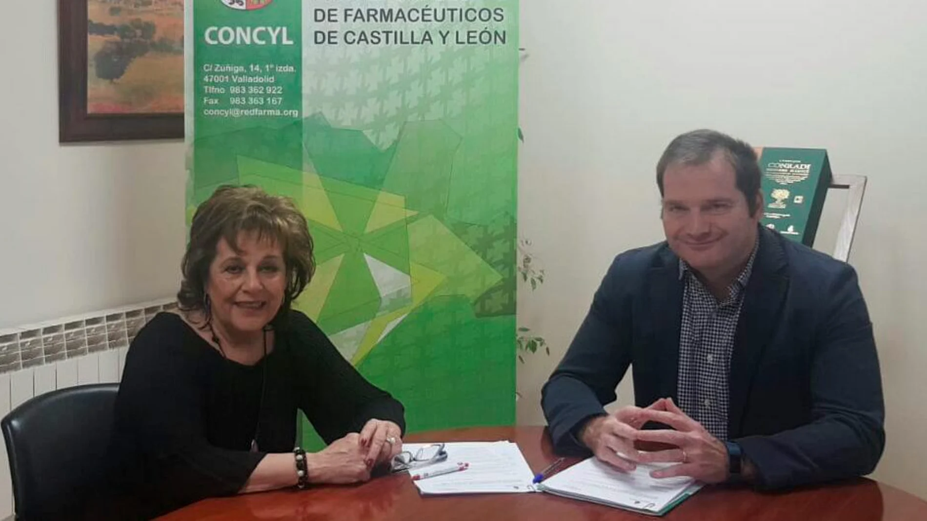Carlos Treceño y María Belén Bernal firman el acuerdo