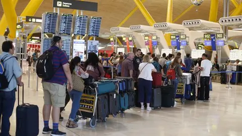 Colas en el aeropuerto de Madrid-Barajas