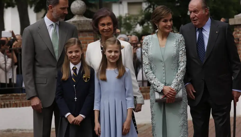 La Familia Real en la comunión de la Infanta Sofía el pasado año/J. Fdez.-Largo