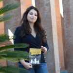Melisa Faghir presentó su primer libro el pasado miércoles en Sevilla, en el que aborda un infernal viaje para abandonar Irán junto a su madre y hermano / Foto: Ke-Imagen