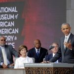 Obama durante su discurso en la inaguración del Museo Nacional de la Historia y Cultura Afroamericana