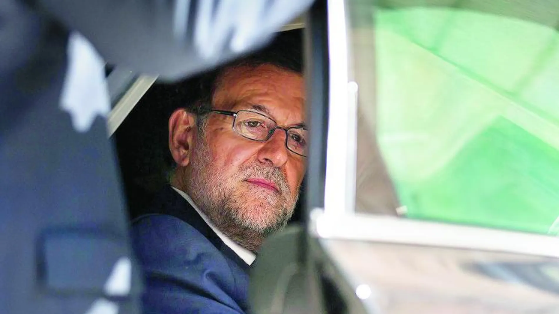 Rajoy ha recibido, tras el 26 de junio, por distintas vías el mensaje de que los socialistas acabarían absteniéndose