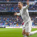 Cristiano Ronaldo celebra uno de sus goles del sábado frente al Sporting