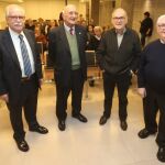La sede del Colegio acogió, de izquierda a derecha, al especialista en Medicia Preventiva, Benito Cortejoso; al miembro de la Academia Española de Médicos Escritores y Artistas (Asemeya), José Luis Vaquero; al exteniente de alcalde de la ciudad, Manuel González; y a José Castro