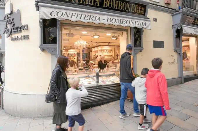 Desde Sarrià: La pastelería Foix no cierra, la revolución no triunfa