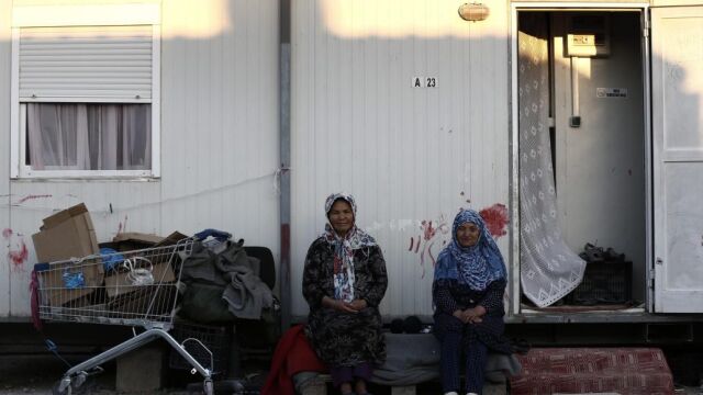 Refugiadas en uno de los campamentos de acogida habilitados en Grecia