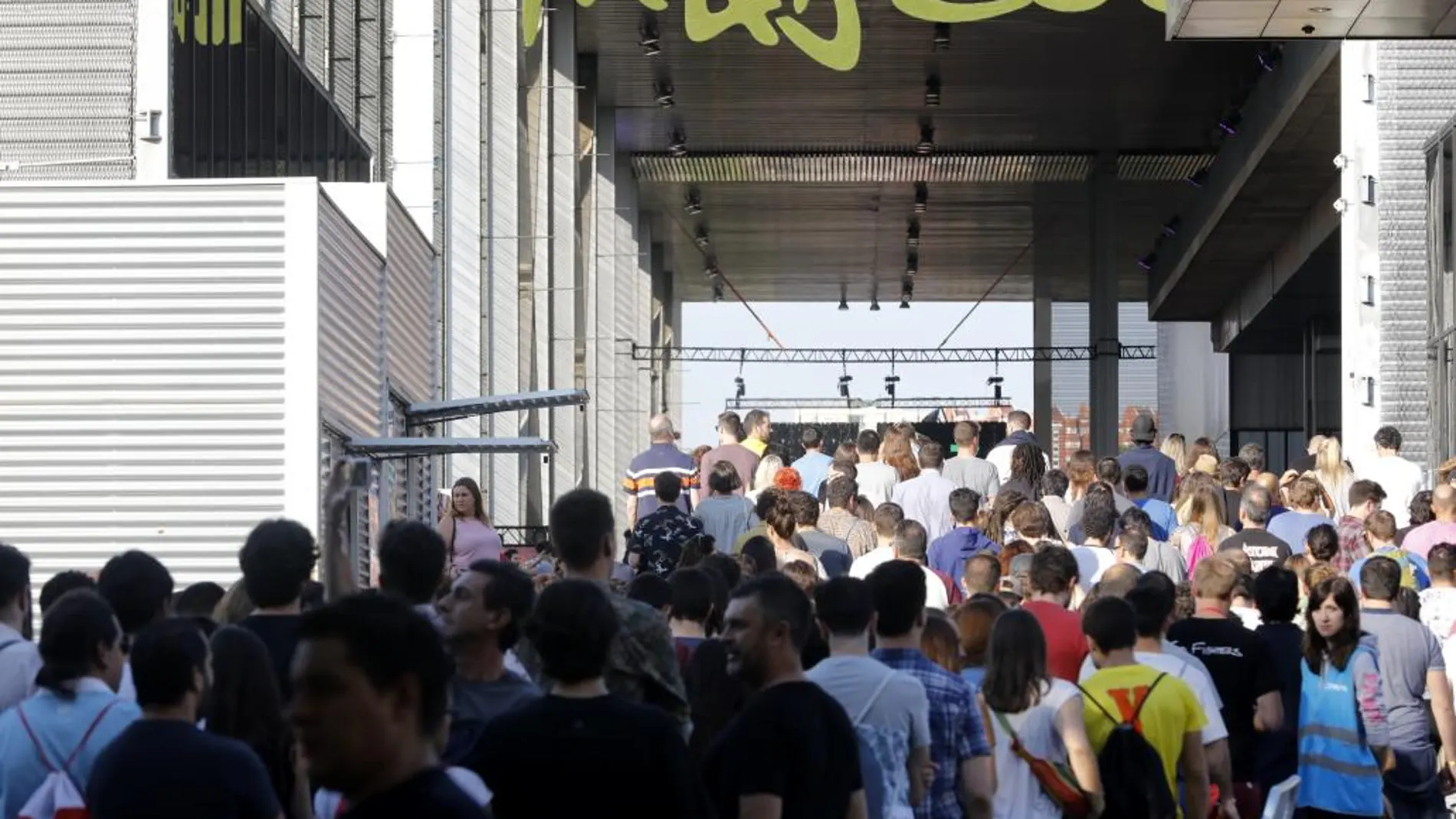 Concentración por la muerte de Pedro Aunión en el festival Mad Cool