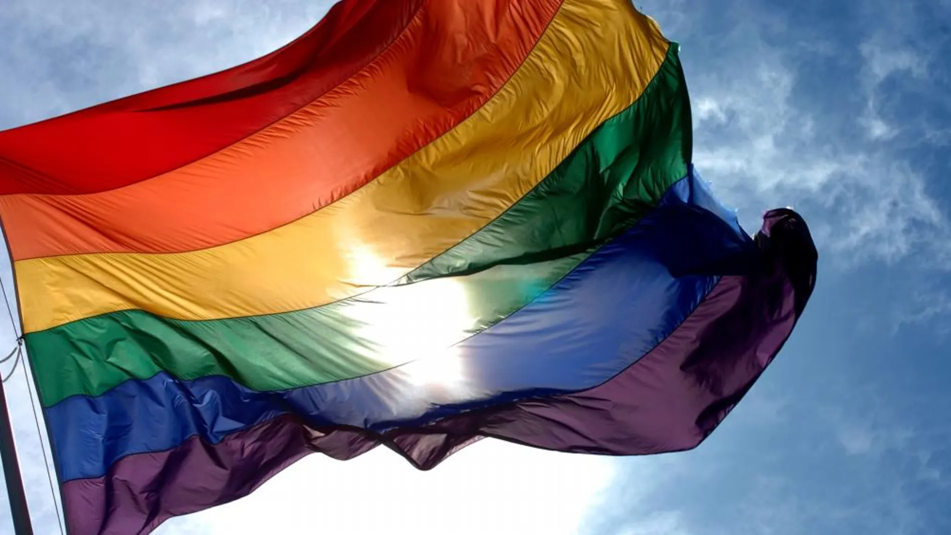 La versión de seis colores de la bandera del orgullo LGBT