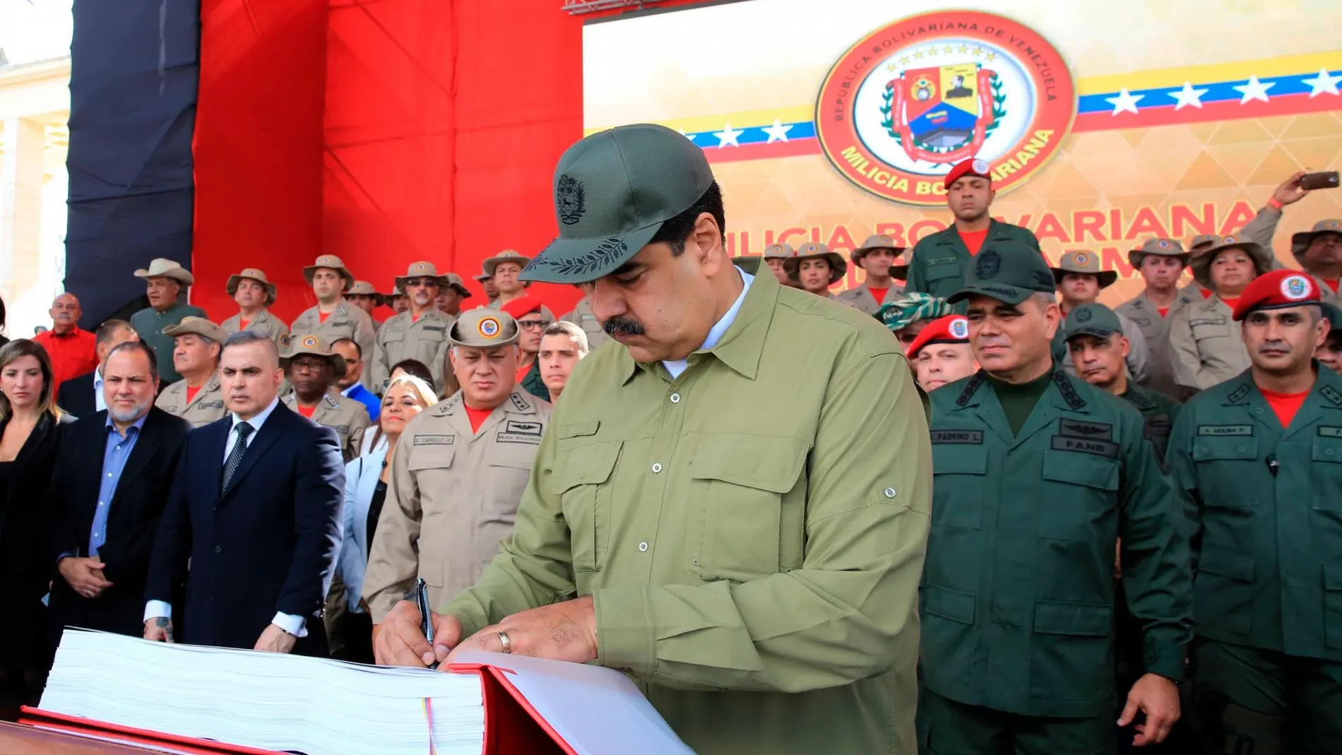 El presidente de Venezuela, Nicolás Maduro, durante un acto con militares hoy en Caracas / Efe