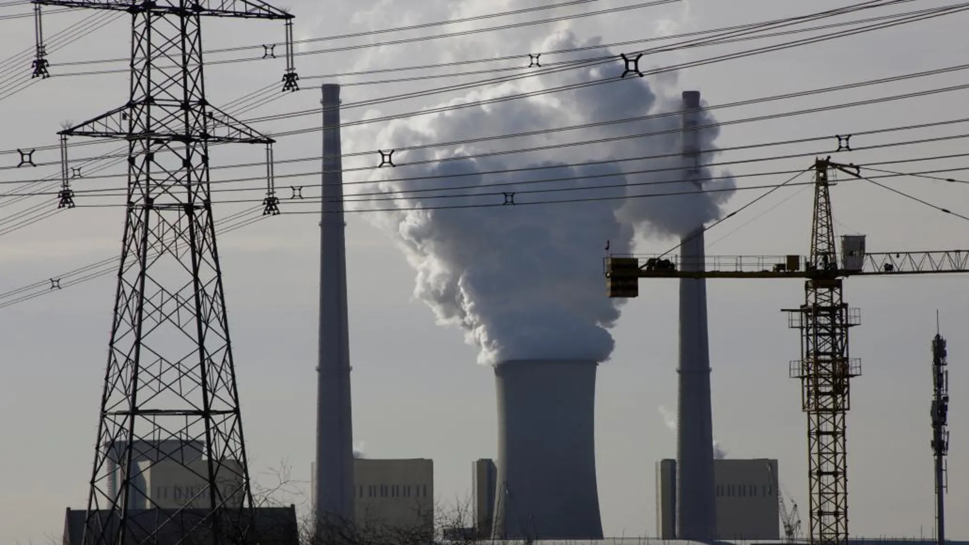 Chimenea de una central de carbón en Pekín