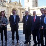 Silvia Clemente, junto a la concejal abulense, Silvia Arribas; el consejero Fernando Rey; el presidente del Consejo de Cuentas, Jesús Encabo; el procurador del Común, Javier Amoedo; y los presidentes del CES y del Consejo Consultivo, Germán Barrios, y Mario Amilivia, ayer en Zamora