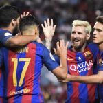 El delantero del FC Barcelona Munir El Haddadi (2i) celebra su gol, segundo del equipo frente al Sevilla FC, con sus compañeros