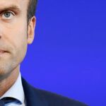 El ex ministro francés de Economía, Emmanuel Macron, durante una rueda de prensa y tras anunciar su dimisión el pasado martes en París