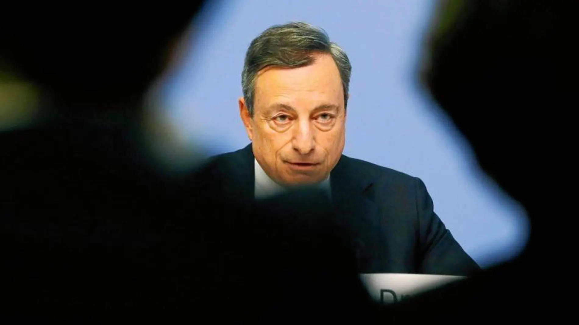 La política de tipos bajos de Mario Draghi ha restado atractivo a los depósitos bancarios a plazo