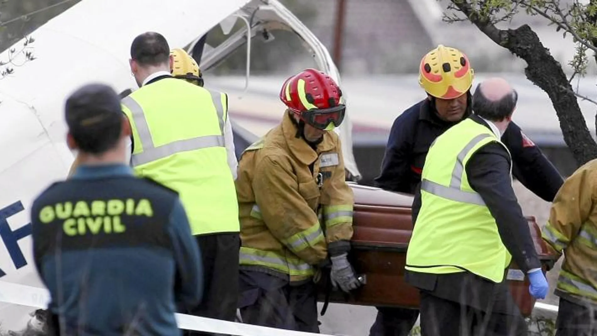 Cae una avioneta en Castalla y mueren sus tres ocupantes