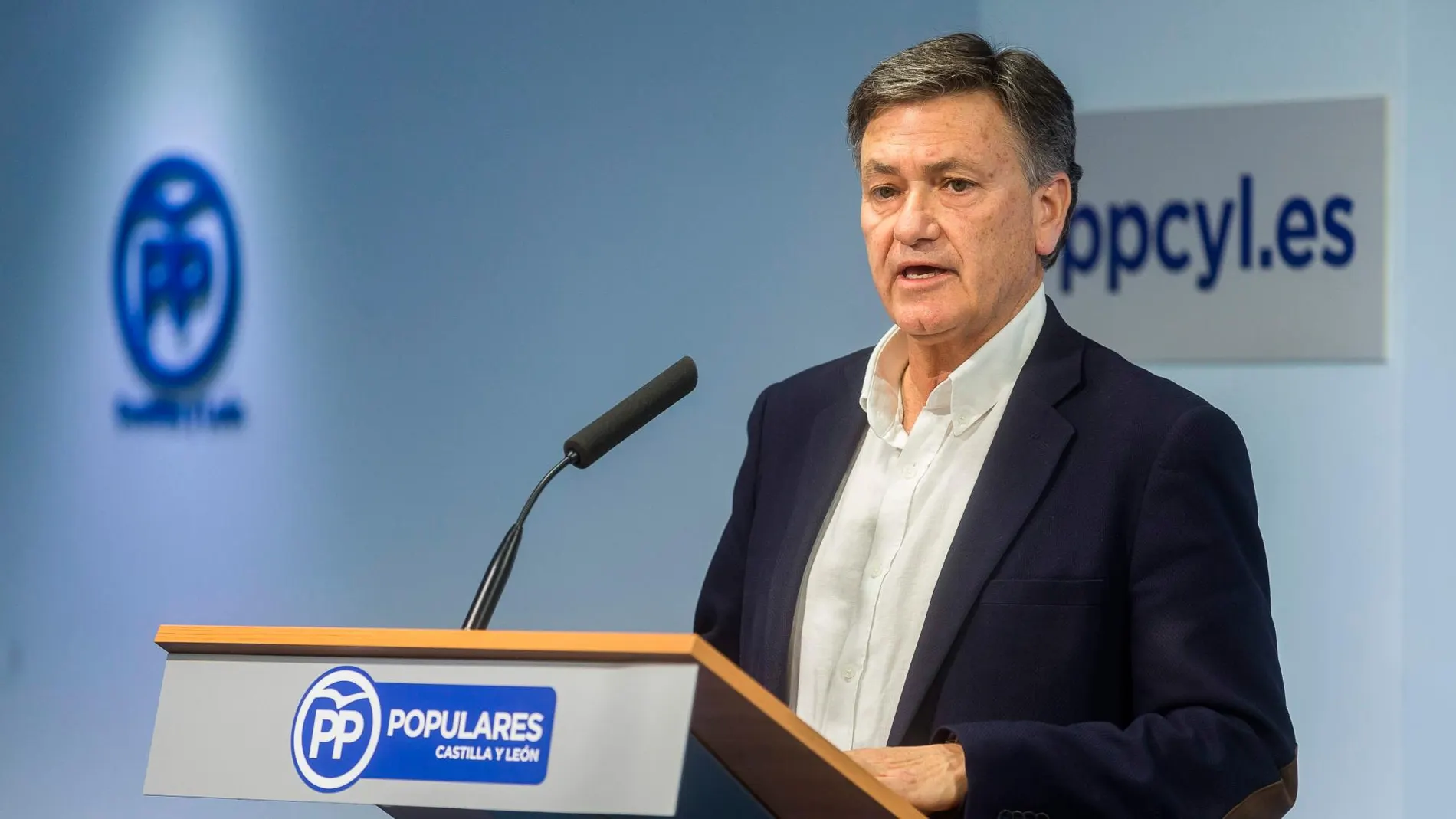 El secretario general del Partido Popular en Castilla y León, Francisco Vázquez, hace balance de los resultados de las elecciones de este pasado domingo