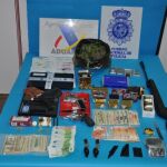 Imagen del material incautado durante la operación