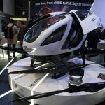Un dron taxi en uno de los stands del MWC