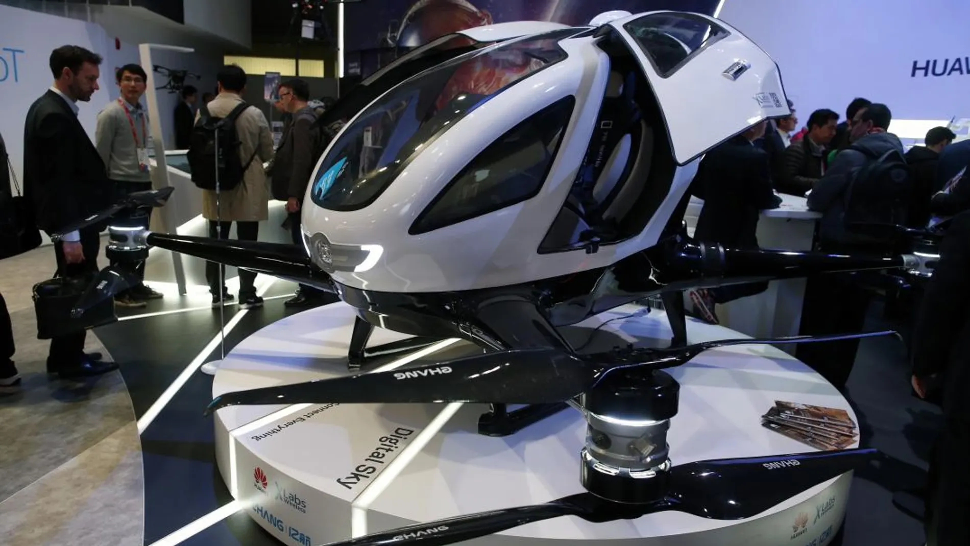 Un dron taxi en uno de los stands del MWC