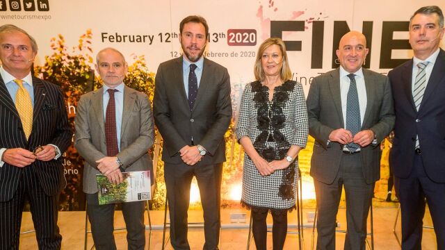 La consejera de Economía y Hacienda, Pilar del Olmo; el alcalde de Valladolid, Óscar Puente; el presidente de la Diputación, Jesús Julio Carnero; el de la Cámara de Comercio, Víctor Caramanzana, y el director de la Feria de Muestras, Alberto Alonso, presentan el certamen