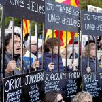 750.000 personasse concentraron ayer, según la Guardia Urbana, en Barcelona para pedir la liberación de los «jordis» y los consellers de la Generalitat cesados