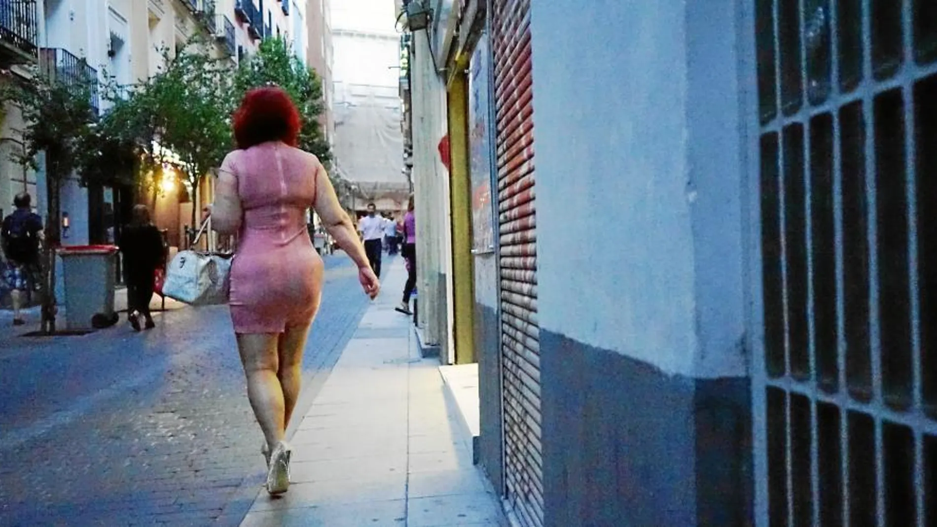 «Las mujeres en situación de prostitución requieren apoyo y queremos que el Ayuntamiento haga un plan operativo», dicen los socialistas