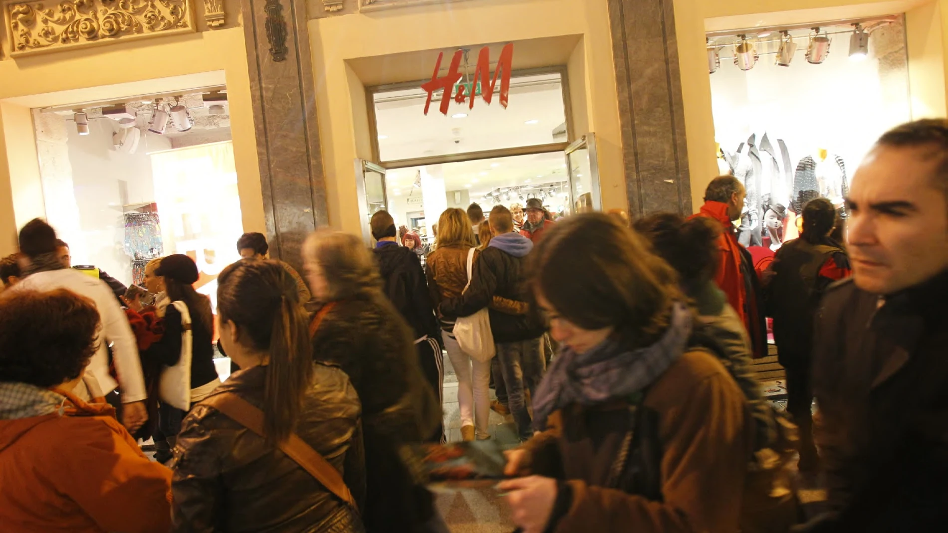 H&amp;M ha anunciado también la apertura de una nueva tienda, en Alcoy/Foto: Alberto R. Roldán