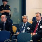 Gregorio Gorriarán, Julio Fernández Gayoso y José Luis Pego durante el juicio por las indemnizaciones millonarias/Foto: Efe