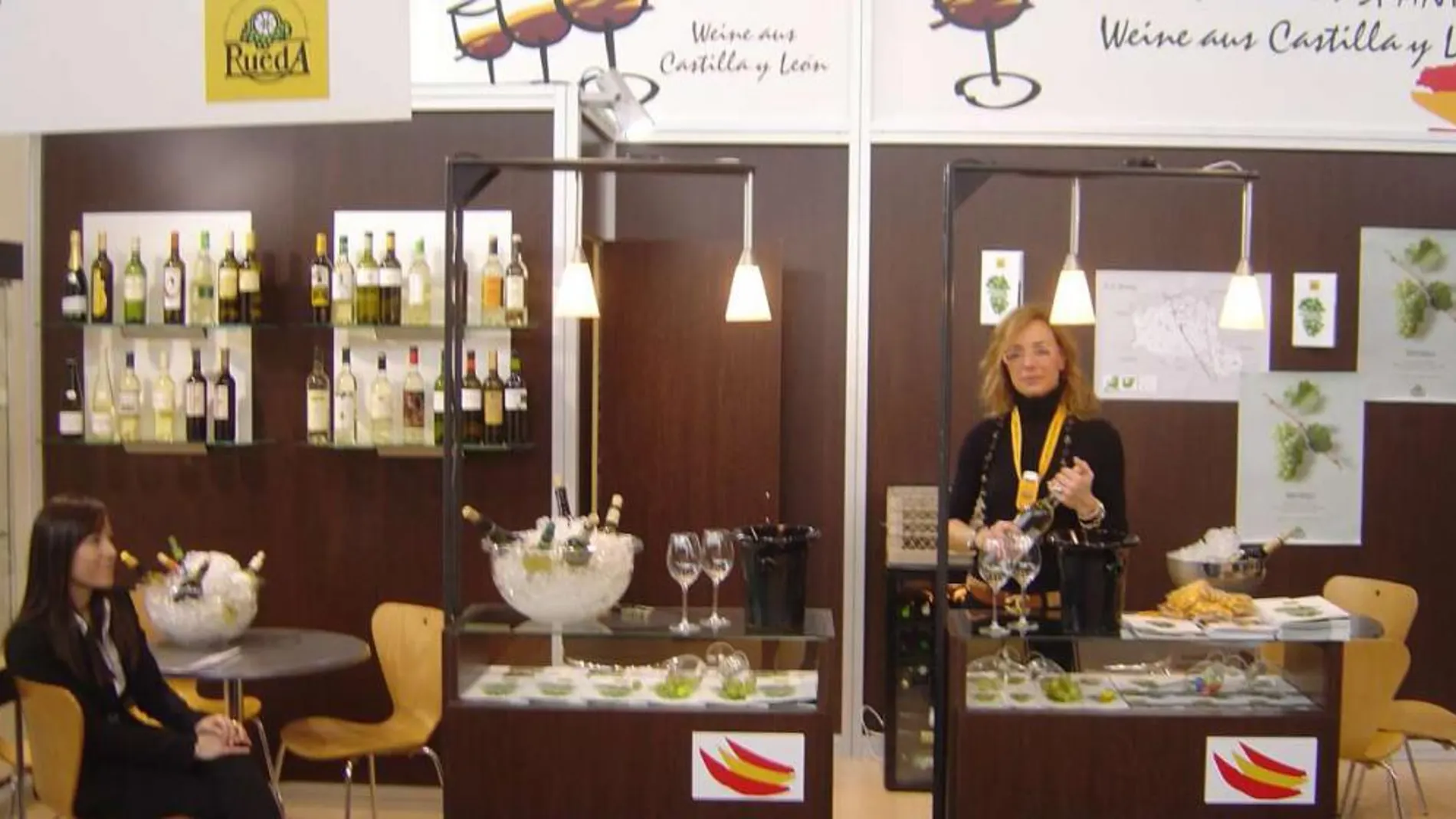 Productos de la D.O. de Rueda en el stand de la Junta en la Feria Prowein